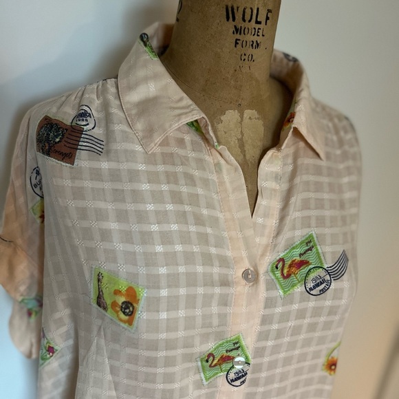 Jane + Delancey postage stamp pale pink short sleeve blouse medium - Picture 3 of 9